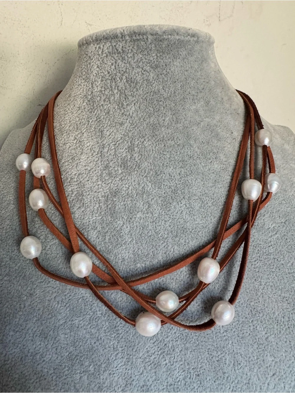 Sundance Brown Suede Leather Multi-Strand Necklace with White Pearls NEW - Picture 3 of 9